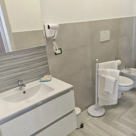 Acquazzurra アパート トッレ・ラピッロ