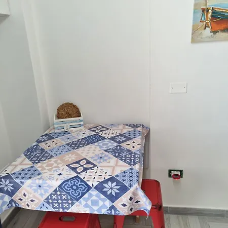 アパート Acquazzurra トッレ・ラピッロ