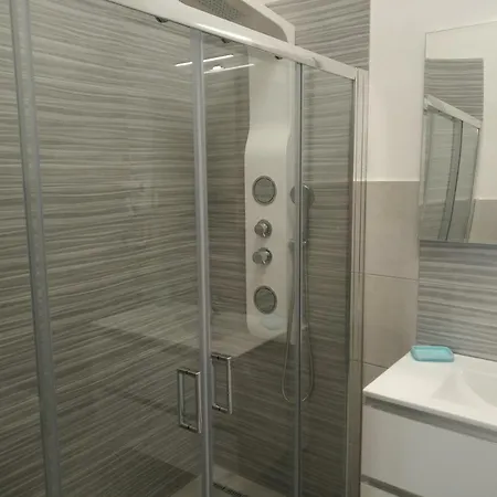 Acquazzurra アパート トッレ・ラピッロ