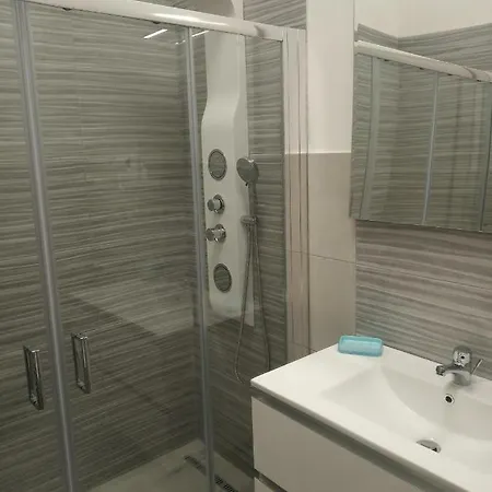 Acquazzurra トッレ・ラピッロ